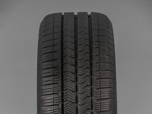 FORD FIESTA ACTIVE, J1BC-1007-C1A, 205/45 R17, SNÍMAČE TLAKU, CELOROČNÍ ALU SADA