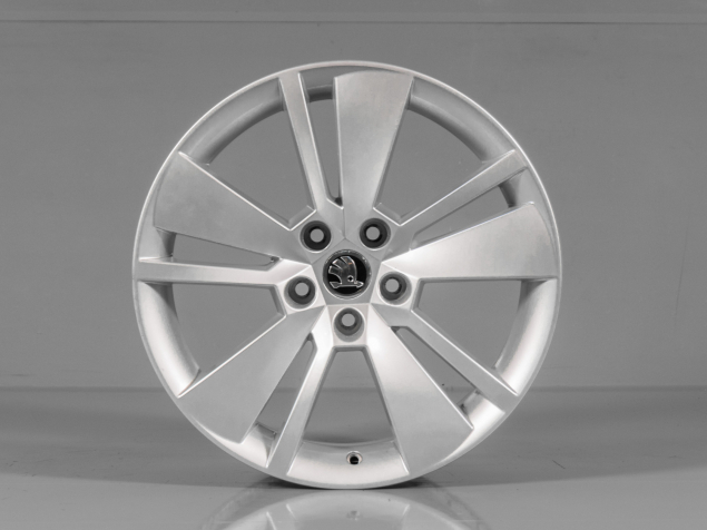 ŠKODA SUPERB 8,0x18 5x112 ET44 3V0601025AD/HA ORIGINÁLNÍ ALU KOLA