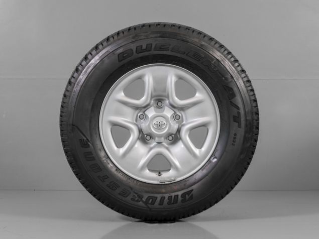 TOYOTA LAND CRUISER 7,0x17 5x150 ET60 245/75 R17 112H TPMS, OFFROAD SADA