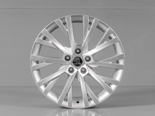 ŠKODA SUPERB III 8,0x18 5x112 ET44 6V0601025AN, 3V0071498J 8Z8 ORIGINÁLNÍ DEMO ALU KOLA