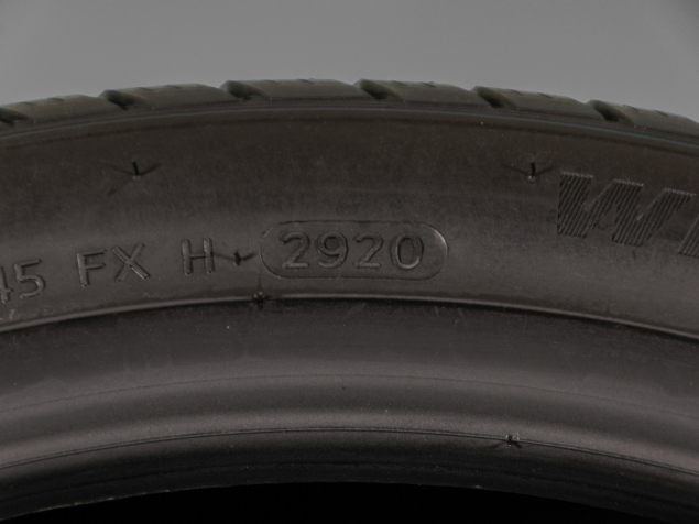 265/35 R19 98W XL NOVÉ ZIMNÍ PNEUMATIKY HANKOOK