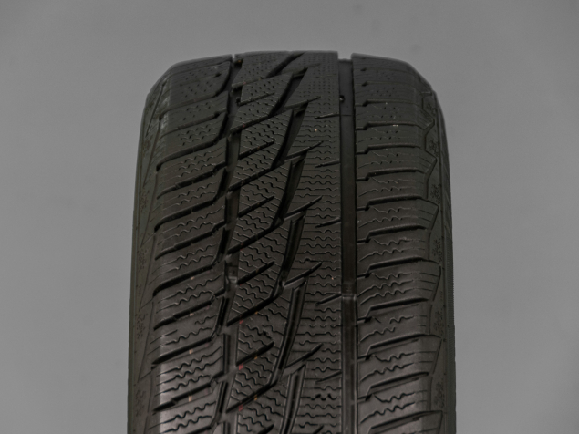 185/60 R15 84T POUŽITÉ ZIMNÍ PNEUMATIKY MATADOR