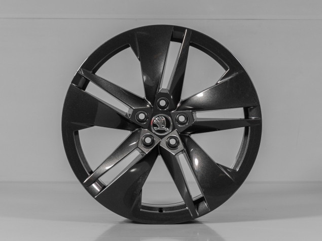 ŠKODA ENYAQ iV 8,0x19 5x112 ET45 5LA601025B, 5LG071499C FL8 DEMO ALU KOLA