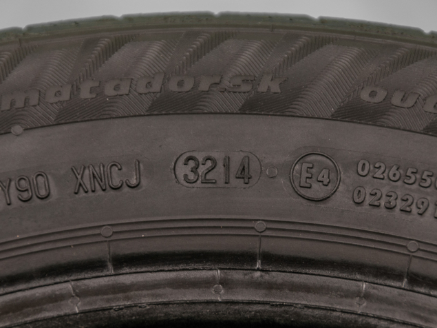 185/60 R15 84T POUŽITÉ ZIMNÍ PNEUMATIKY MATADOR