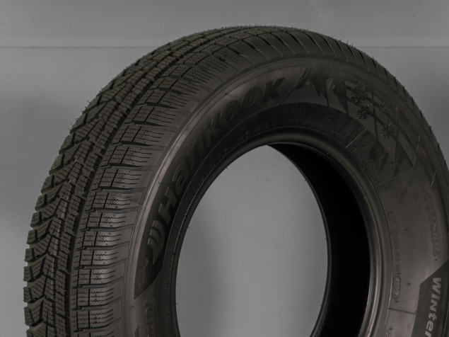 235/70 R16 109H XL nové pneu Hankook Winter i*cept evo2 SUV W320A Zimní
