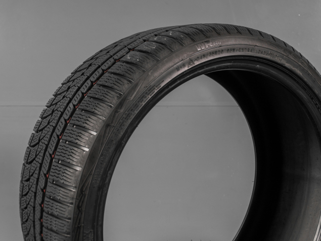 NOKIAN WR A4 245/35 R20 95W 6419440210759 ZIMNÍ PNEUMATIKY