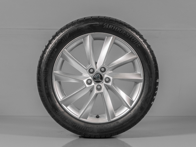 ŠKODA SCALA, 657601025D, R17 5x100, ORIGINÁLNÍ LETNÍ ALU SADA ŠKODA
