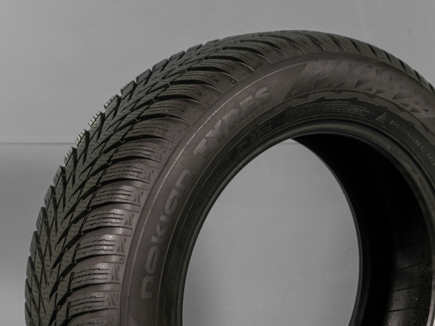 225/60 R17 103V POUŽITÉ ZIMNÍ PNEU NOKIAN TYRES