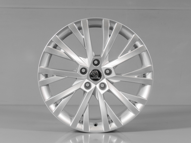 ŠKODA SUPERB III 8,0x18 5x112 ET44 6V0601025AN, 3V0071498J 8Z8 ORIGINÁLNÍ DEMO ALU KOLA