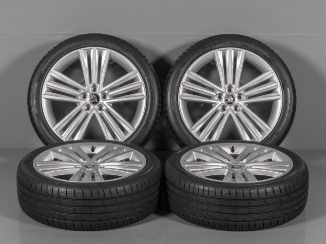 ŠKODA SCALA, 657601025F, 654071498M 8Z8, 205/45 R18, ROZTEČ 5x100, ORIGINÁLNÍ LETNÍ SADA ALU KOLA SIRIUS