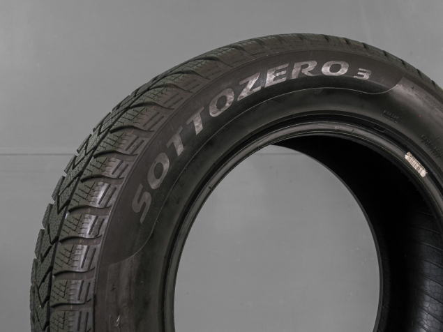 PIRELLI SOTTOZERO 3 215/60 R16 99H 8019227235081 ZIMNÍ PNEUMATIKY