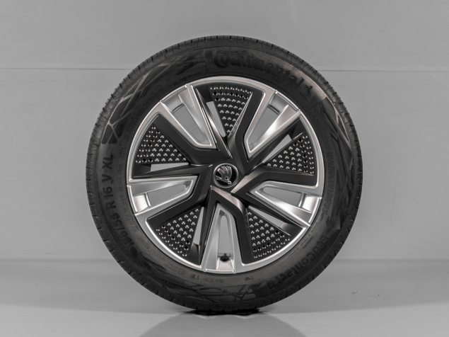 ŠKODA FABIA IV, 6VA601025, R16, 5x100, ORIGINÁLNÍ LETNÍ SADA