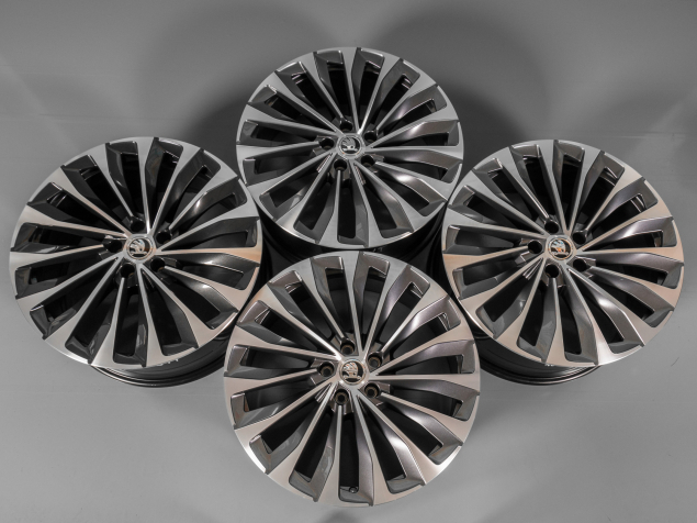ŠKODA ENYAQ iV 8,0x20 5x112 ET45 5LA601025BA, 5LG071490D HA7 NOVÁ ALU KOLA