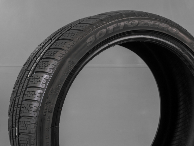 PIRELLI SOTTOZERO WINTER 240 255/35 R19 96V 8019227186314 NOVÉ ZIMNÍ PNEUMATIKY