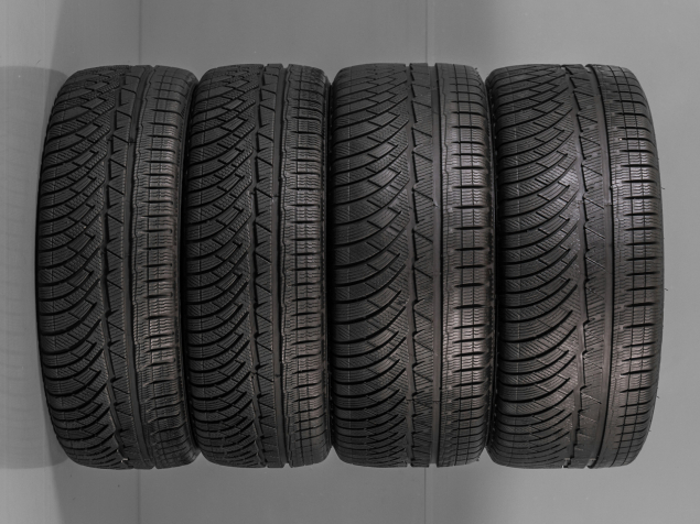 MICHELIN PILOT ALPIN 4 XL 225/45 R18 95V, 3528703867586 + 245/40 R18 97V, 3528707365910, ZIMNÍ DVOUROZMĚRNÁ SADA PNEUMATIK