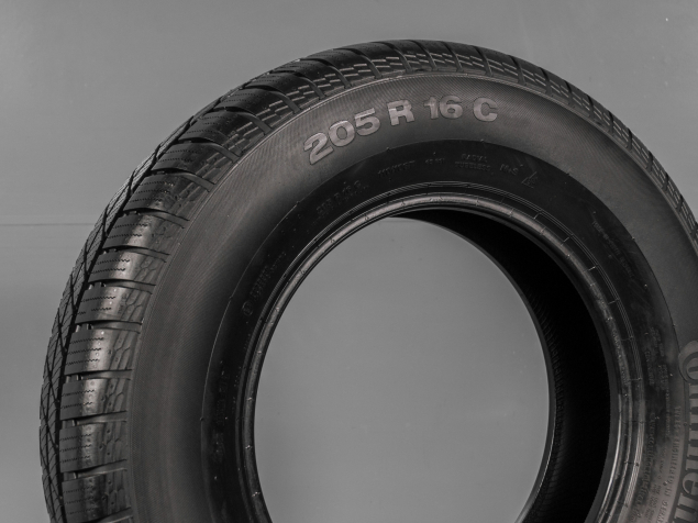 CONTINENTAL CROSSCONTACT WINTER 205/16C 4019238780772 DEMO SUV ZIMNÍ PNEUMATIKY