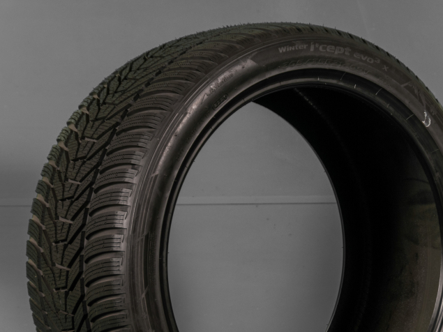 305/35 R21 109V XL NOVÉ ZIMNÍ PNEUMATIKY HANKOOK