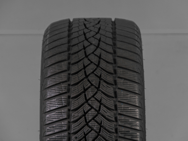 GOODYEAR ULTRAGRIP PERFORMACE+ XL 245/40 R19 98V 5452000830043 ZIMNÍ PNEUMATIKY