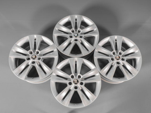 ŠKODA KODIAQ 7,0x17 5x112 ET40 565601025A ORIGINÁLNÍ ALU KOLA