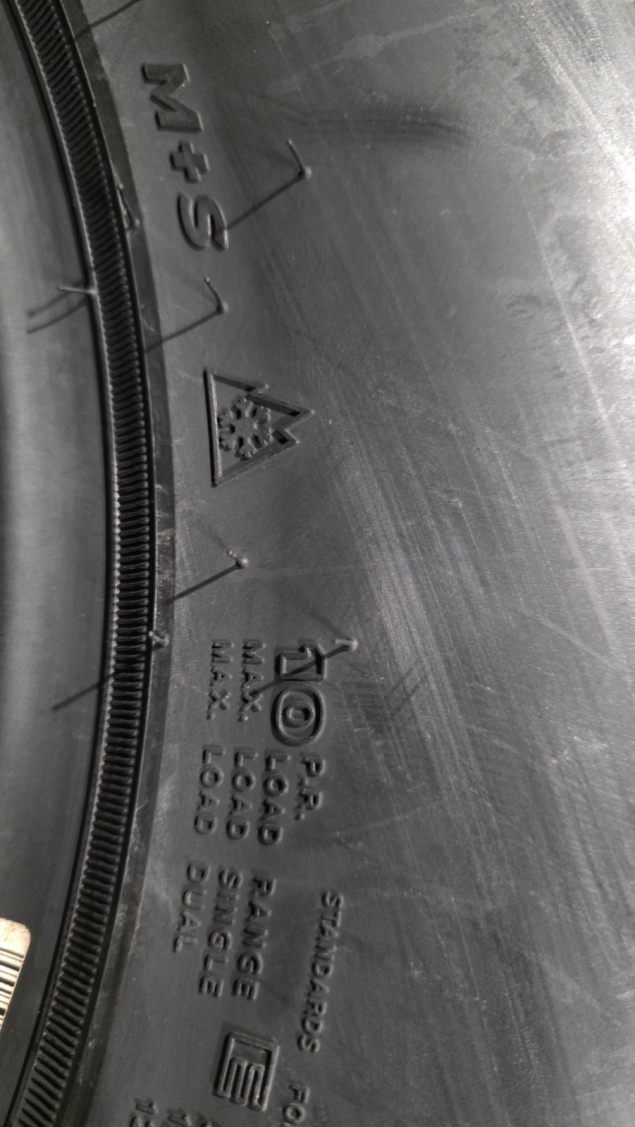 245/75 R16 120/116S LT HANKOOK DYNAPRO AT2 – NOVÉ M+S OFF-ROAD 4x4 PNEUMATIKY