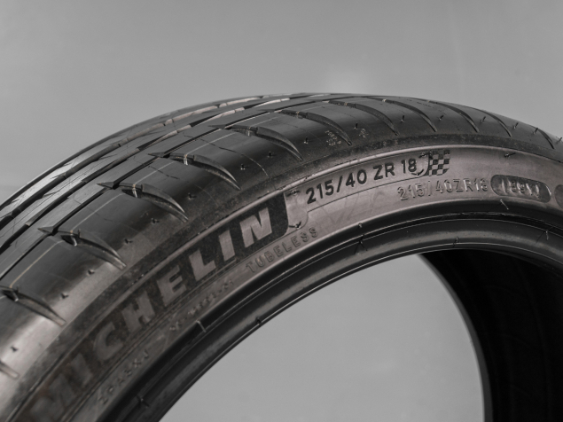 MICHELIN PILOT SPORT 4 215/40 R18 98Y 3528701120300 DEMO LETNÍ PNEUMATIKY