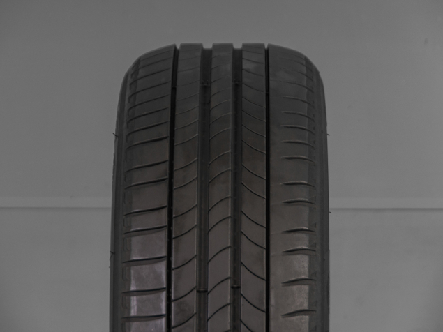 MICHELIN ENERGY SAVER 215/55 R17 94H 3528701021645 LETNÍ PNEUMATIKY