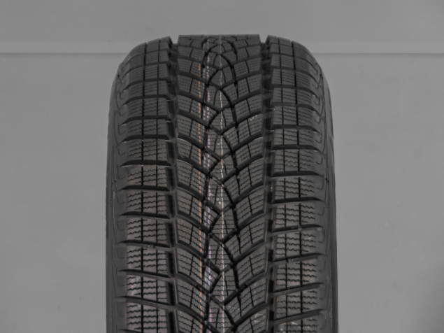 GOODYEAR ULTRAGRIP PERFORMACE SUV 215/60 R17 96H 5452000489500 NOVÉ ZIMNÍ PNEUMATIKY