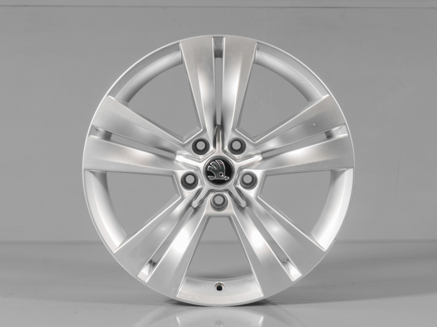 ŠKODA KAROQ 7,0x18 5x112 ET45 57A601025E, 57A071498C 8Z8 ORIGINÁLNÍ ALU KOLA