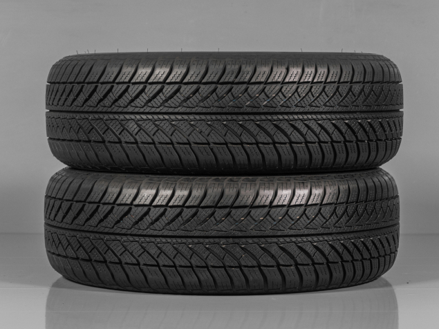 GOODYEAR ULTRAGRIP 8 PERFORMACE 205/65 R16 95H 5452000704498 ZIMNÍ PNEUMATIKY