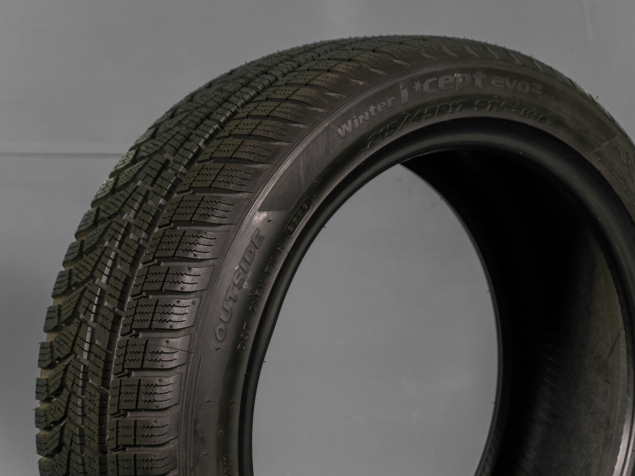 215/45 R17 91V XL 102Q NOVÉ ZIMNÍ PNEUMATIKY HANKOOK