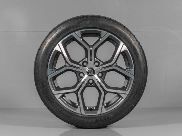 ŠKODA OCTAVIA III, 6883002, 225/45 R18 5x112, ORIGINÁLNÍ LETNÍ ALU SADA