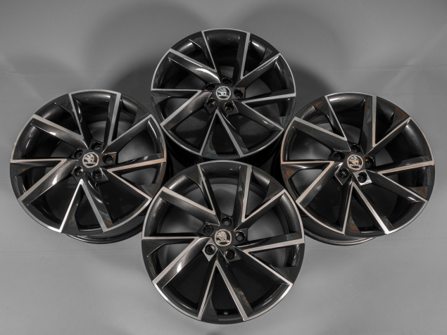 ŠKODA OCTAVIA, KAROQ, 57A601025R, R19, 5x112, ORIGINÁLNÍ ALU KOLA VEGA