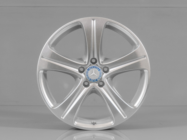 MERCEDES E-CLASS 8,0x18 5x112 ET43 A2134011400 TPMS NOVÁ ORIGINÁLNÍ ALU KOLA