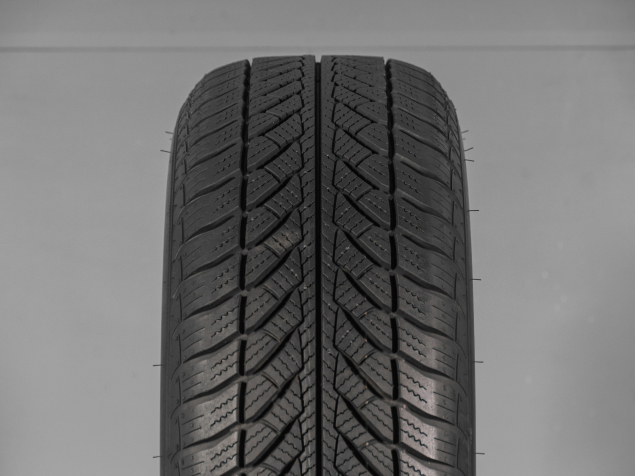 GOODYEAR ULTRAGRIP 8 PERFORMACE 205/65 R16 95H 5452000704498 ZIMNÍ PNEUMATIKY