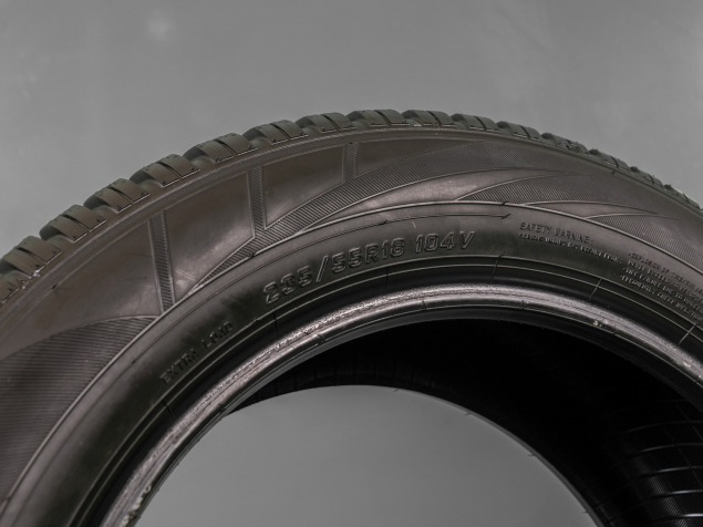 FALKEN EUROWINTER HS01 235/55 R18 104V 4250427416656 ZIMNÍ PNEUMATIKY