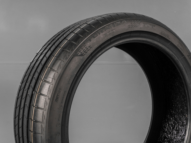 BRIDGESTONE TURANZA 235/45 R21 101T + 255/40 R21 102T 3286342877211, 3286342877419 NOVÉ LETNÍ PNEUMATIKY