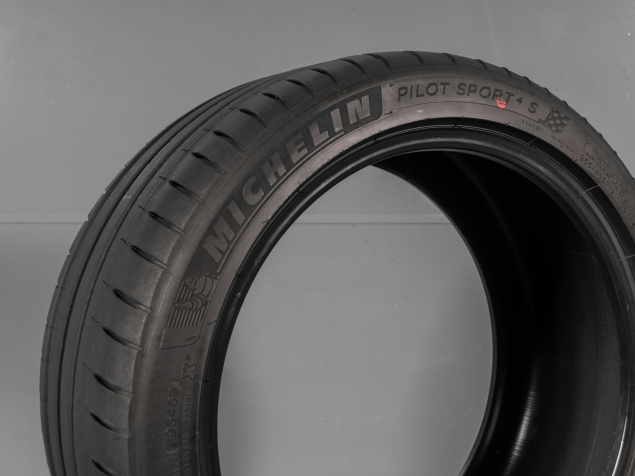 MICHELIN PS4S, 3528703374671, 255/40 R19 100Y, LETNÍ PNEUMATIKY POUŽITÉ