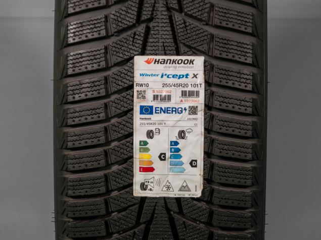 255/45 R20 101T NOVÉ ZIMNÍ PNEUMATIKY HANKOOK