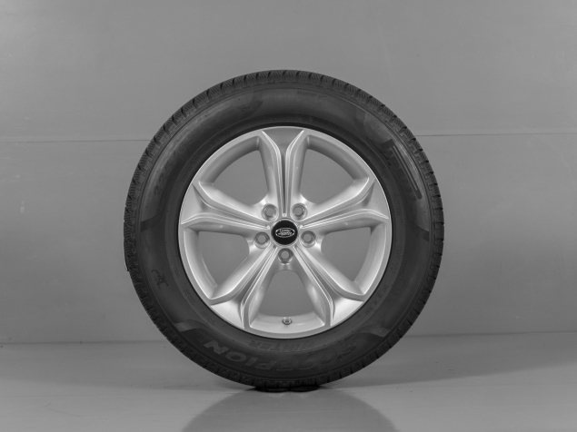 LAND ROVER DISCOVERY SPORT NOVÁ ORIGINÁLNÍ ZIMNÍ SADA R17