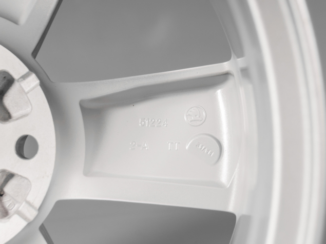 ŠKODA KODIAQ 7,0x17 5x112 ET40 565601025, 565071497A 8Z8 ORIGINÁLNÍ DEMO ALU KOLA