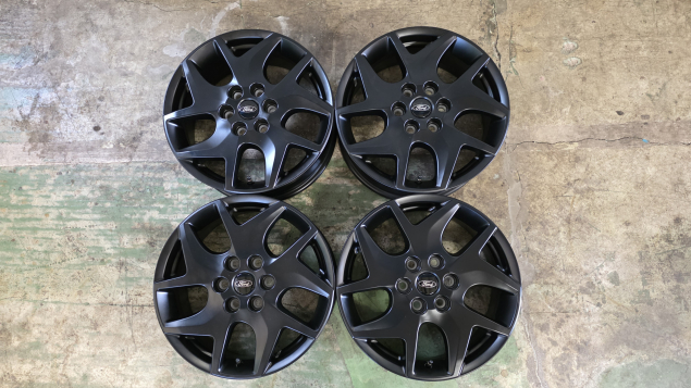 Nová alu kola Ford Custom R17