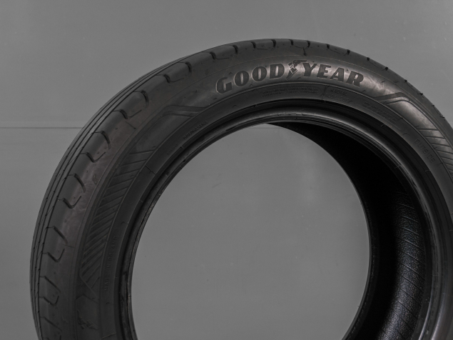 GOODYEAR EFFICIENT GRIP PERFORMACE 2 225/50 R17 94W 5452000682642