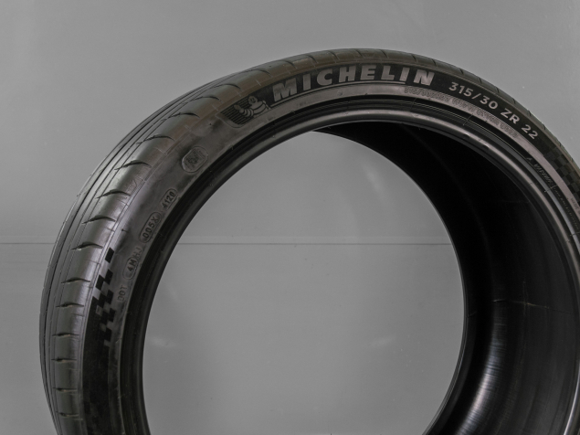 MICHELIN PILOST SPORT 4S 295/35 R21, 315/30 R22 3528700325430, 3528702452486 LETNÍ DVOUROZMĚRNÁ SADA PNEUMATIK BMW