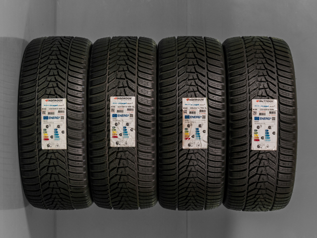 225/35 R19 88W XL nové zimní pneumatiky Hankook Winter i*cept evo3 W330