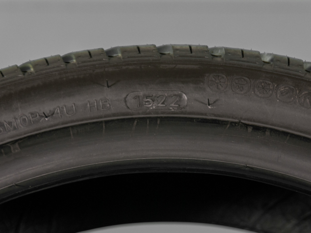 235/35 R19 87Y NOVÉ CELOROČNÍ PNEUHANKOOK   (HA2638)
