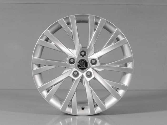 ŠKODA SUPERB III 8,0x18 5x112 ET44 6V0601025AN, 3V0071498J 8Z8 ORIGINÁLNÍ DEMO ALU KOLA