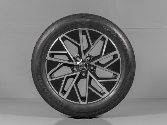 ŠKODA OCTAVIA IV, 5E3601025, R17 5x112, ORIGINÁLNÍ LETNÍ SADA