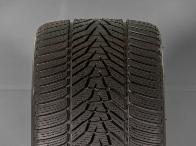 305/30 R20 103W XL NOVÉ ZIMNÍ PNEUMATIKY HANKOOK