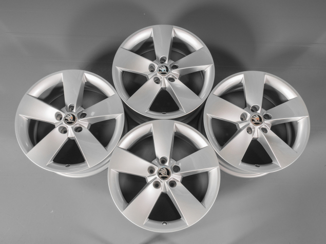 ŠKODA KODIAQ 7,0x17 5x112 ET40 565601025, 565071497A 8Z8 ORIGINÁLNÍ DEMO ALU KOLA