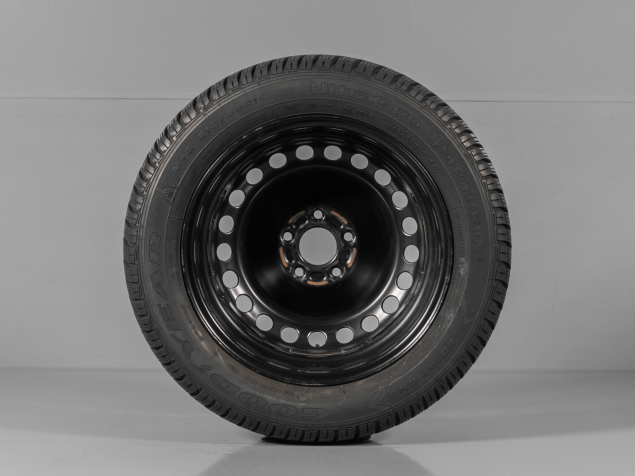 FORD FOCUS DM5C-AB 215/55 R16 5x108 TPMS ORIGINÁLNÍ ZIMNÍ OCLEOVÁ SADA